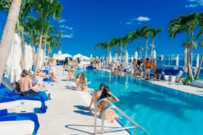 Romantic-5 star-1BR-Oceanfront-Balcony-South-Beach